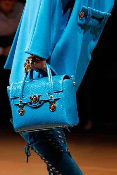 Look 35